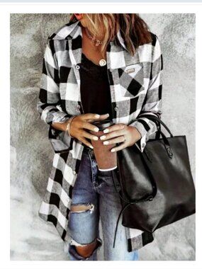 Women's Large Button Up White Black Checked Plaid Long Button Up Casual Blouse